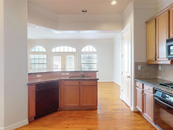 5914 Center Street, Houston TX 77007