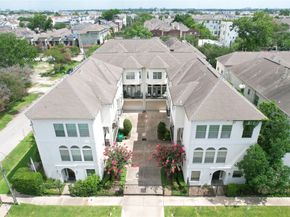 5914 Center Street, Houston TX 77007