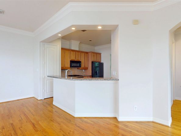 5914 Center Street, Houston TX 77007