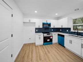 10414 Onslow Street, Houston TX 77016