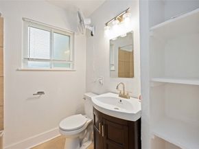 6043 Lyndhurst Drive, Houston TX 77033