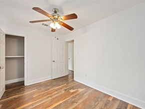 6043 Lyndhurst Drive, Houston TX 77033