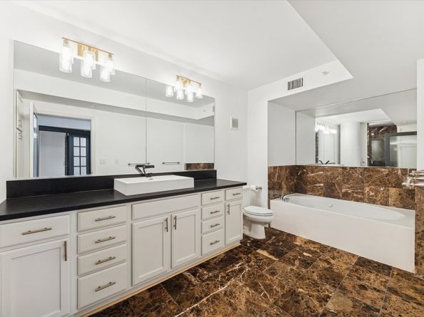 3030 Post Oak Boulevard 203, Houston TX 77056