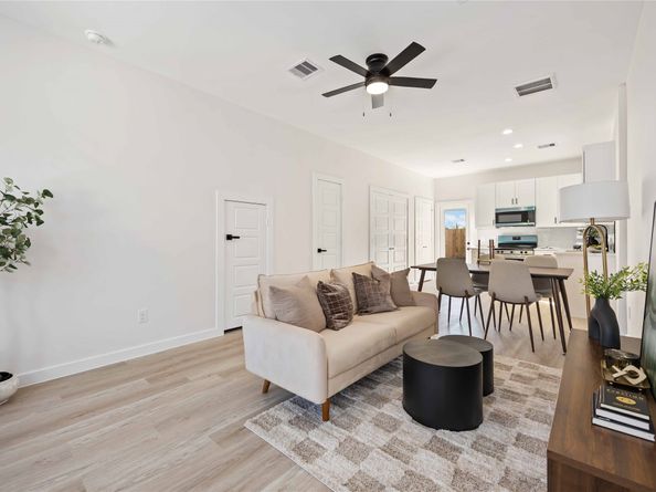 5523 Haight Street AB, Houston TX 77028