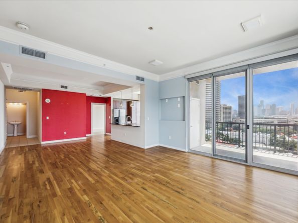 3333 Allen Parkway 1102, Houston TX 77019