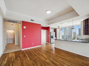 3333 Allen Parkway 1102, Houston TX 77019