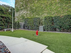 3333 Allen Parkway 1102, Houston TX 77019