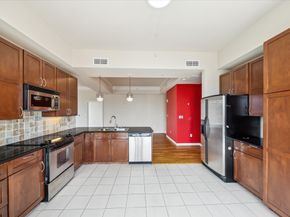 3333 Allen Parkway 1102, Houston TX 77019