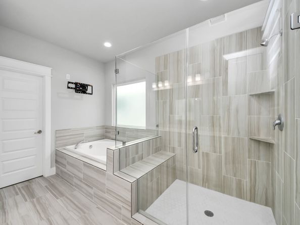 2507 Des Chaumes Street, Houston TX 77026