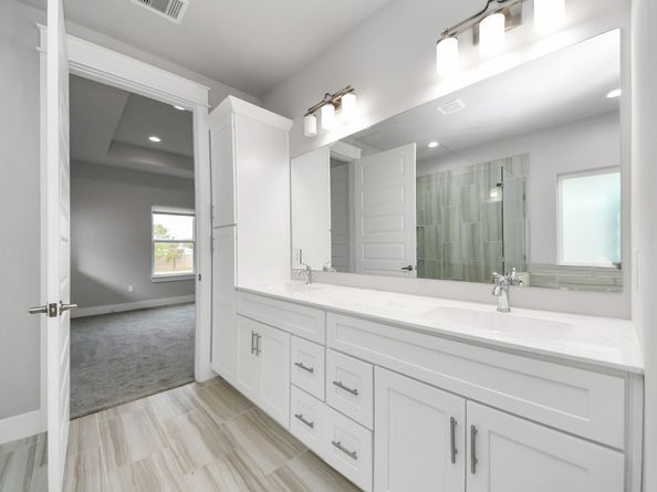 2507 Des Chaumes Street, Houston TX 77026