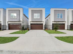 2507 Des Chaumes Street, Houston TX 77026