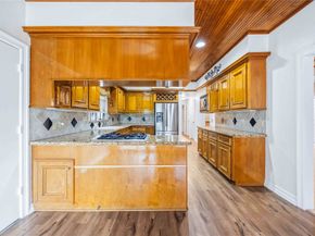 13906 Placid Woods Ct, Sugar Land TX 77498