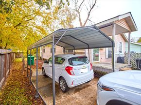 6719 Goforth Street, Houston TX 77021