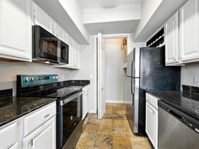 7575 Kirby Drive 2204, Houston TX 77030