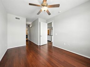 7575 Kirby Drive 2204, Houston TX 77030