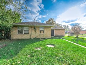 7203 Gore Drive, Houston TX 77016