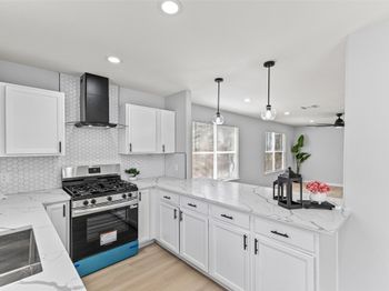 6034 Valley Cove Lane