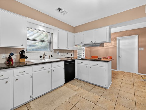 5734 Sanford Road, Houston TX 77096