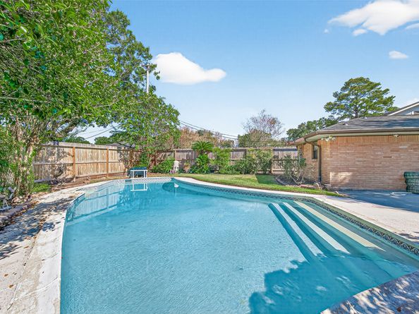 5734 Sanford Road, Houston TX 77096