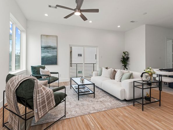 4720 Thornton Views  Rd, Houston TX 77018