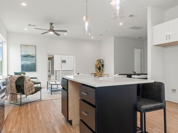 4718 Thornton Views  Rd, Houston TX 77018