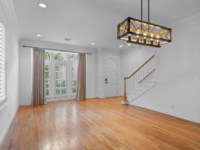 3219 N Pemberton Circle Drive, Houston TX 77025