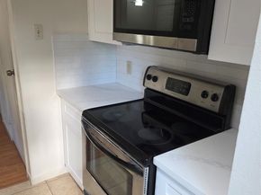 2120 El Paseo Street 2106, Houston TX 77054