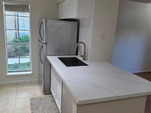 2120 El Paseo Street 2106, Houston TX 77054