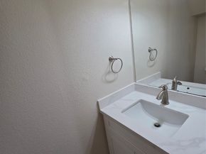 2120 El Paseo Street 2106, Houston TX 77054