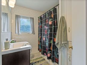 1119 W 30th Street, Houston TX 77018