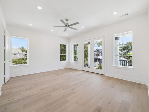 1321 Alexander Street, Houston TX 77008