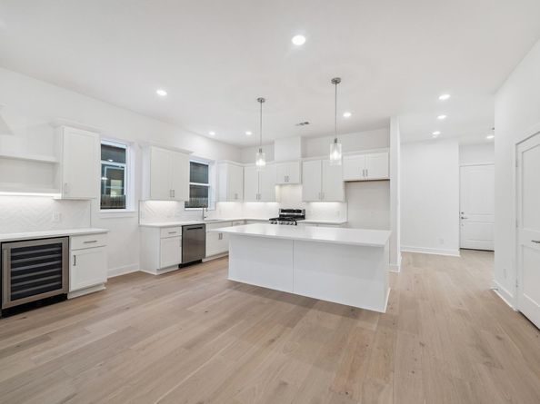 1321 Alexander Street, Houston TX 77008