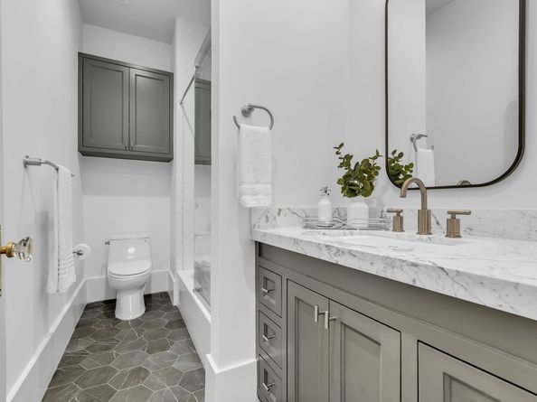 501 Avondale Street, Houston TX 77006
