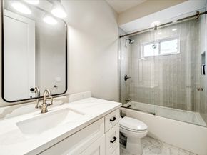 501 Avondale Street, Houston TX 77006
