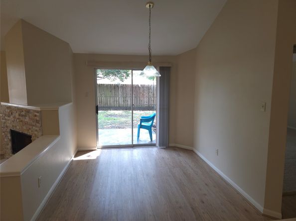 5055 Kleinbrook Drive, Houston TX 77066