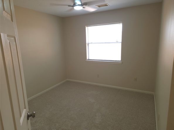 5055 Kleinbrook Drive, Houston TX 77066