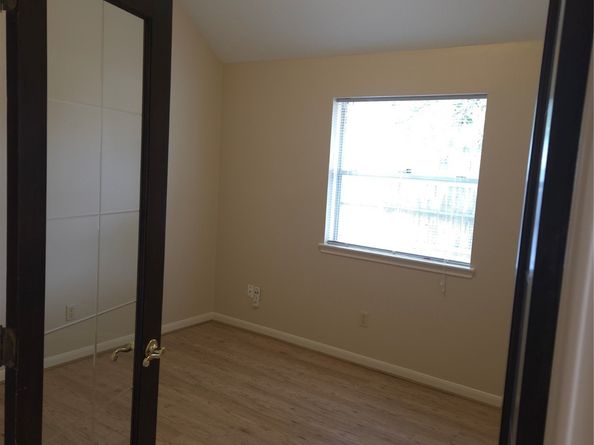 5055 Kleinbrook Drive, Houston TX 77066