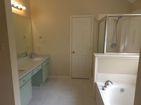 5055 Kleinbrook Drive, Houston TX 77066