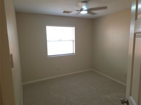 5055 Kleinbrook Drive, Houston TX 77066