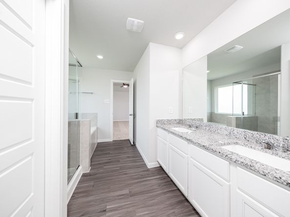 16905 Hazelnut Drive, Conroe TX 77302