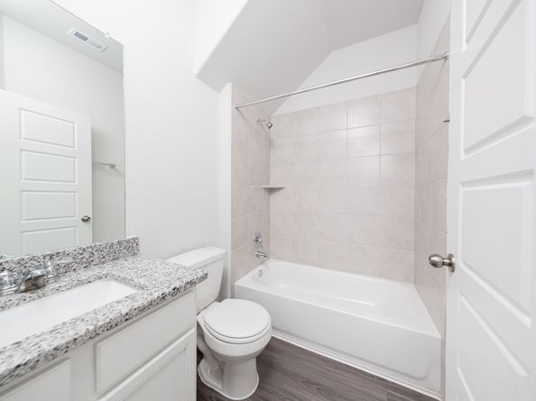 16905 Hazelnut Drive, Conroe TX 77302