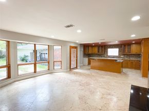 5011 Imogene Street, Houston TX 77096