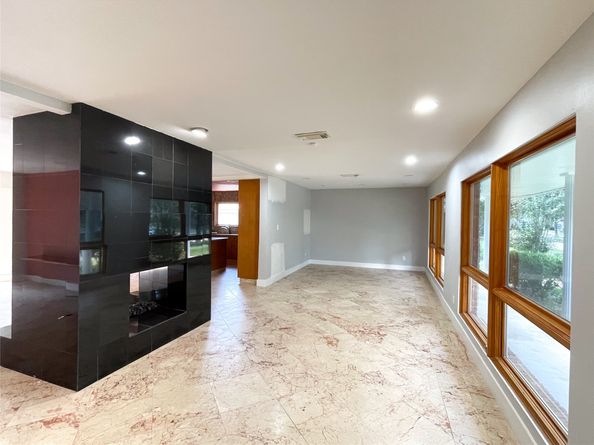 5011 Imogene Street, Houston TX 77096
