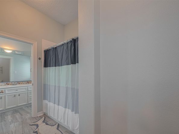4006 Lanark Ln, Houston TX 77025