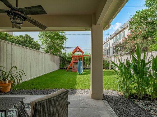 4006 Lanark Ln, Houston TX 77025