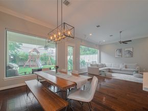 4006 Lanark Ln, Houston TX 77025