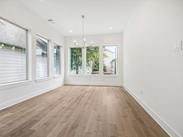 5108 Eigel Street, Houston TX 77007