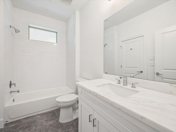 5108 Eigel Street, Houston TX 77007
