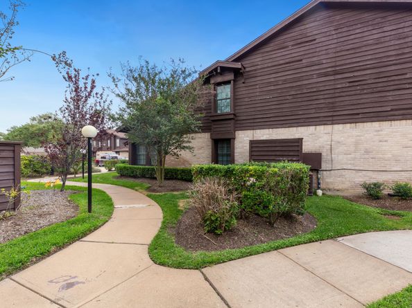2611 Grants Lake Boulevard 222, Sugar Land TX 77479