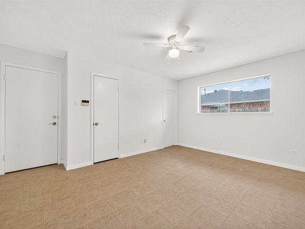 11811 Rowan, Houston TX 77072